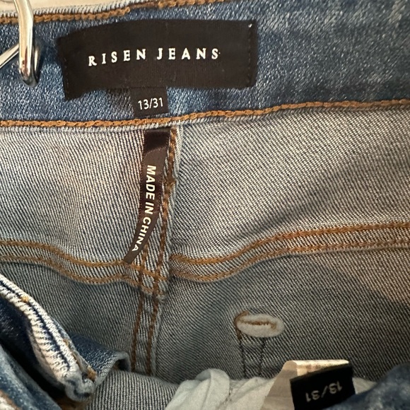 NWT Boutique Risen Jeans - Picture 2 of 4